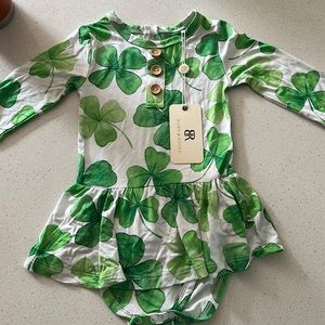 Bums & Roses Shamrock outfit